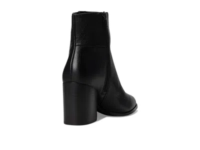 Vionic Vynn Zip Short Boots In Black