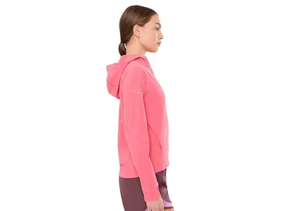 Nike Swift Repel Packable Running Jacket In Gold