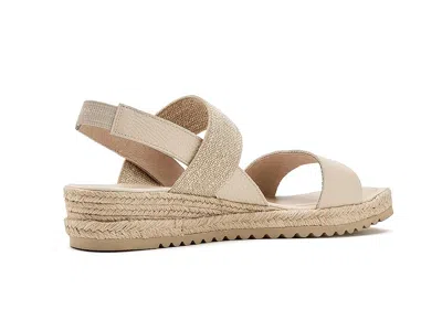 La Canadienne Rowena In White