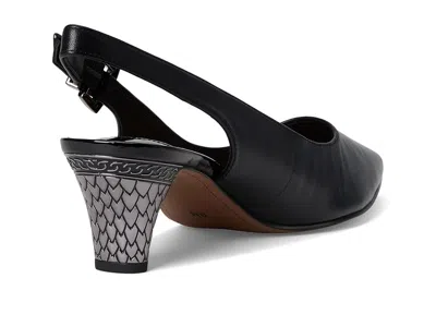 J. Reneé Mayetta High In Black