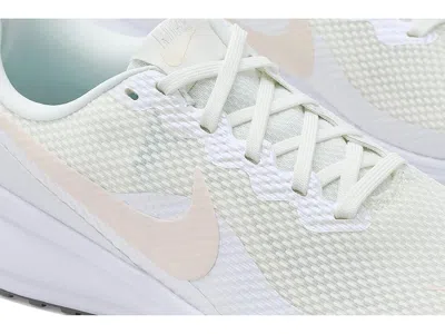 Nike Revolution 8 In Multi