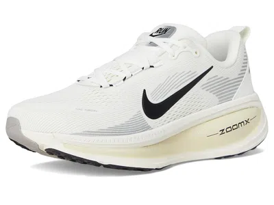 Nike Vomero 18 Running Shoe In Multi