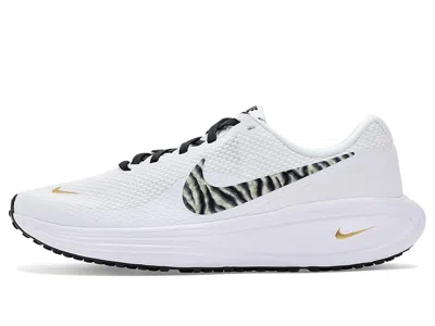Nike Revolution 8 In White