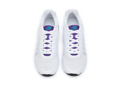 Nike Air Max Invigor In Multi