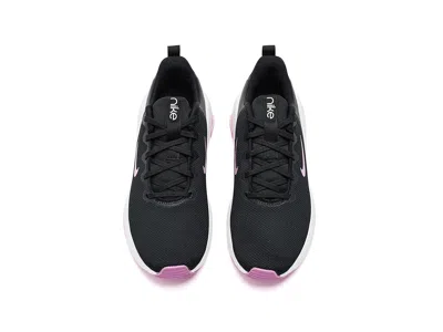 Nike Bella 7