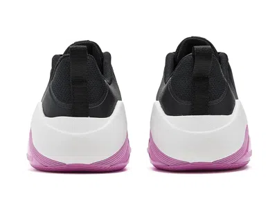Nike Bella 7