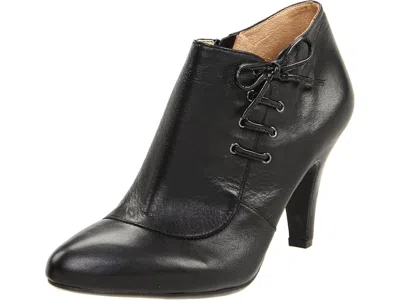 Naturalizer Carmen In Black