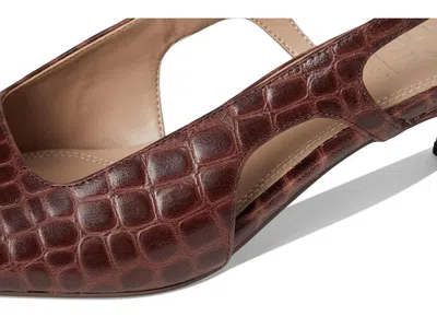 Naturalizer Carmen In Brown