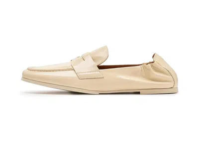 La Canadienne Kitson Crushed Leather Loafer In Neutral