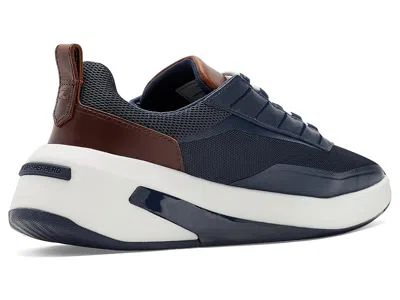 Wolf & Shepherd Supercrossover Trainer In Multi