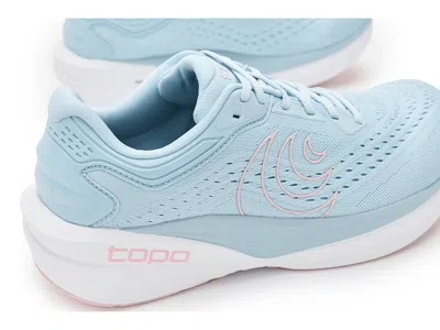 Topo Athletic Phantom 4