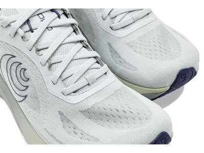 Topo Athletic Ultrafly 6 In Multi