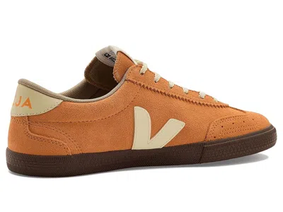 Veja Volley In Brown