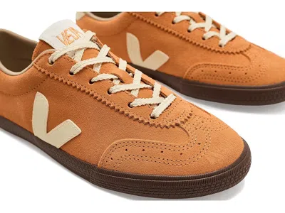 Veja Volley In Brown