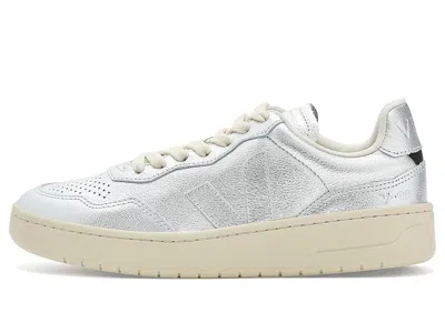 Veja V-90 In Silver