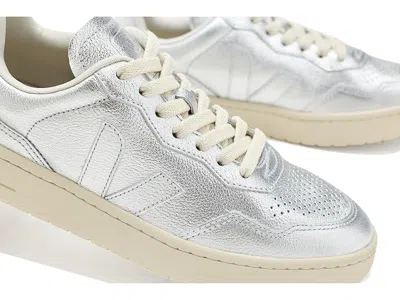 Veja V-90 In Silver