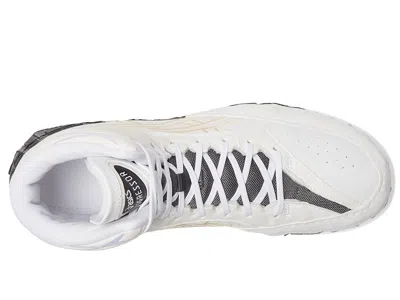 Asics Aggressor 6 In White