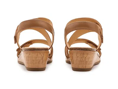 Clarks Kacha Wave In Multi