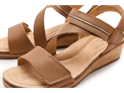 Clarks Kacha Wave In Multi