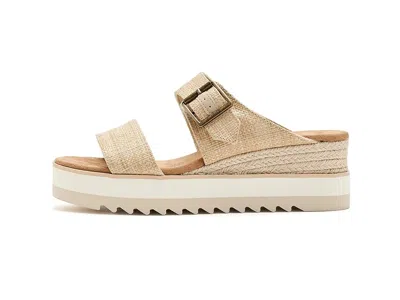 Toms Women's Diana Mule Buckle Wedge Sandal Almond Raffia In Brown
