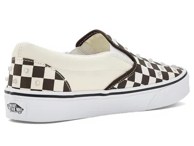 Vans Ua Classic Slip-on Stackform Checkerboard Sneakers In Black