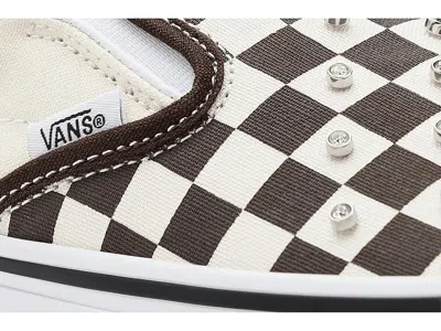 Vans Ua Classic Slip-on Stackform Checkerboard Sneakers In Black