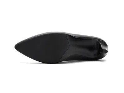 Vaneli Shari High In Black