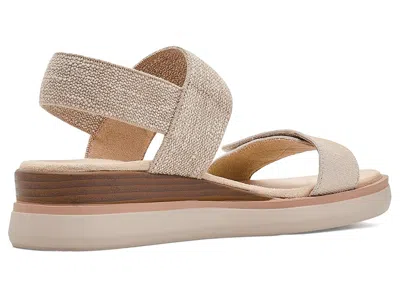 Vaneli Huda In Neutral