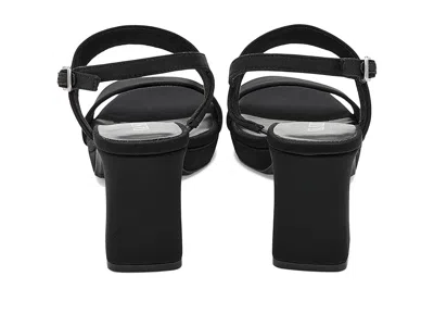 Vaneli Maida In Multi