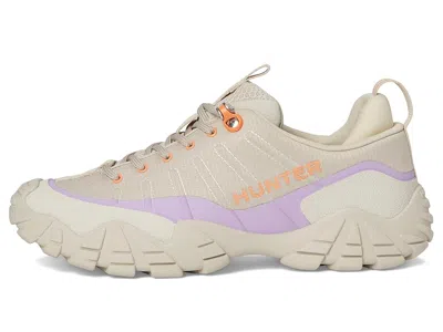 Hunter Sara In Neutral