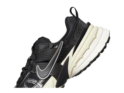 Nike V2k Run Sneakers In Black