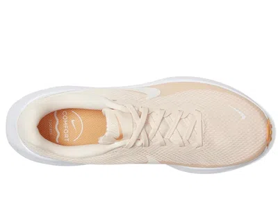 Nike Revolution 8 In Multi
