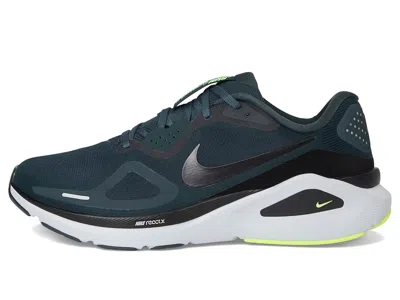 Nike Structure 26 Running Shoe In Black