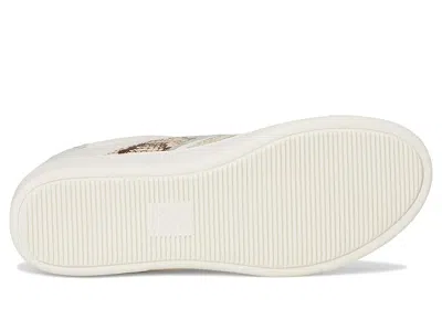Naturalizer Medina Sneaker In White