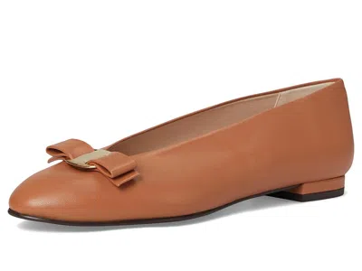 French Sole Orbit In Brown