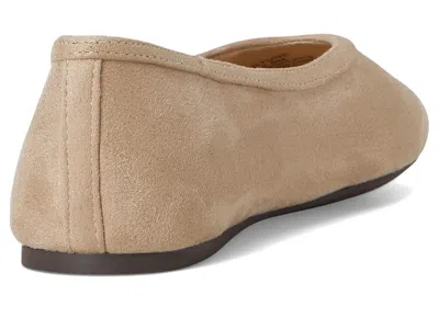 Journee Collection Fortune Flat In Brown