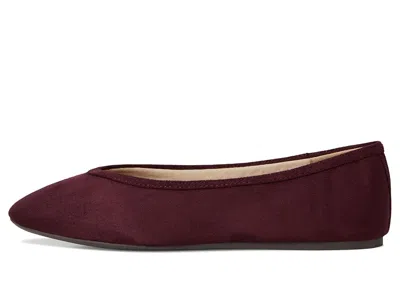 Journee Collection Fortune Flat In Burgundy