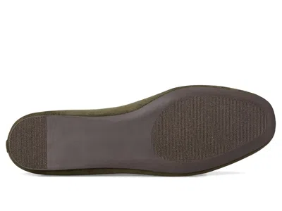 Journee Collection Fortune Flat In Green