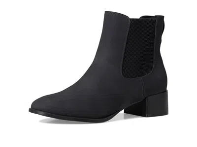 Journee Collection Chayse Bootie In Black