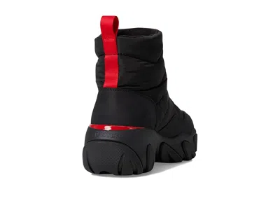 Hunter Debra In Black