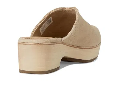 Toms Addison Clogs In Brown