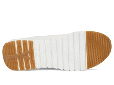 Vionic Uptown Sneakers