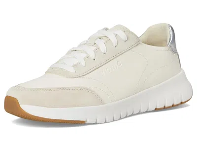 Vionic Uptown Sneakers