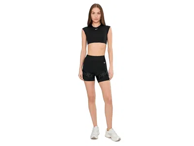 Nike Solid Cropped Top In Black