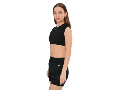 Nike Solid Cropped Top In Black