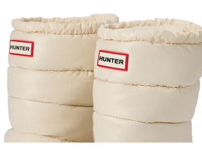 Hunter Maribel Waterproof Snow Boot In White