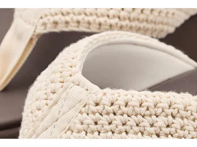 Skechers Relaxed Fit Asana Luxe Hidden Valley 2 Flip Flop In White