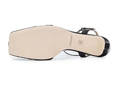 Bernardo Peoria In Black