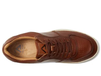 Align Venton In Brown