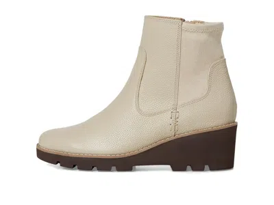 Vionic Ariana Zip Short Boots